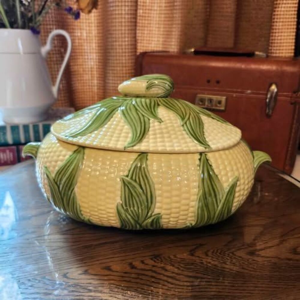VINTAGE 1976 CERAMIC CORN ON THE COB SERVING CASSEROLE TUREEN DISH W/ LID SIGNED